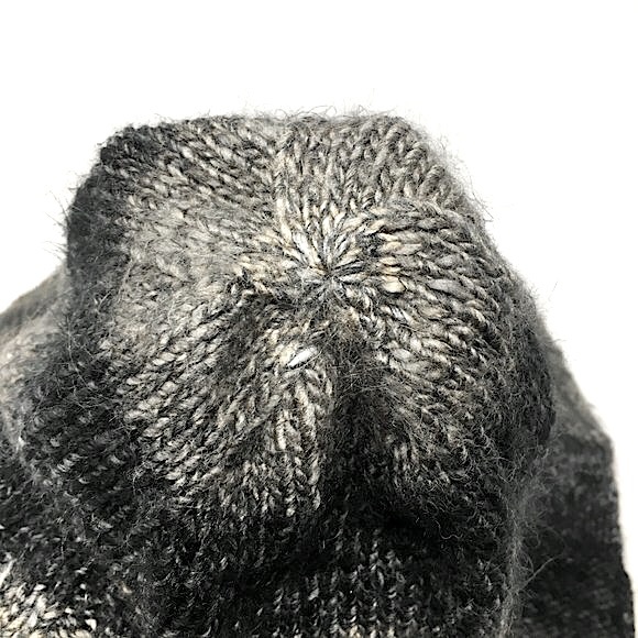 Handknitted Black Grey Ombre Unisex Hat Beanie and Scarf Set - Picture 10 of 16